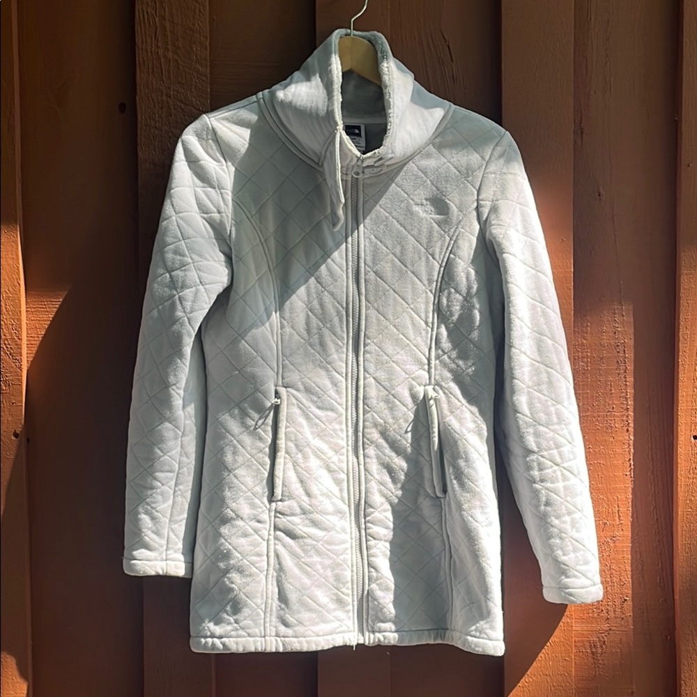 North Face gray Women's White Quilted Jacket medium